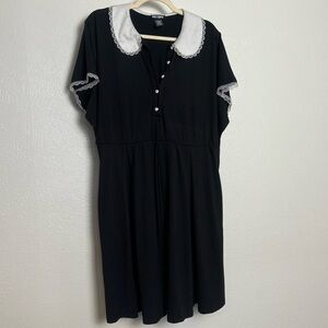 Hot Topic Lace Collar Dress